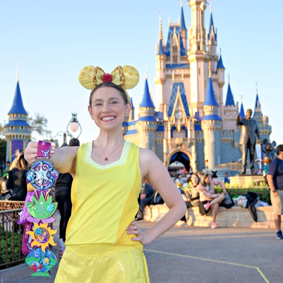 Meet your Posher, Abby - Picture 2 of 16